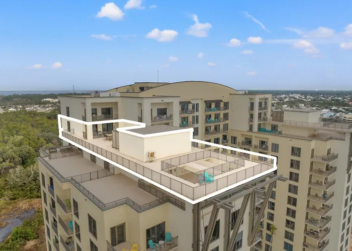 Rooftop Views Of The Gulf! 1800 Square Foot Private Rooftop Terrace!