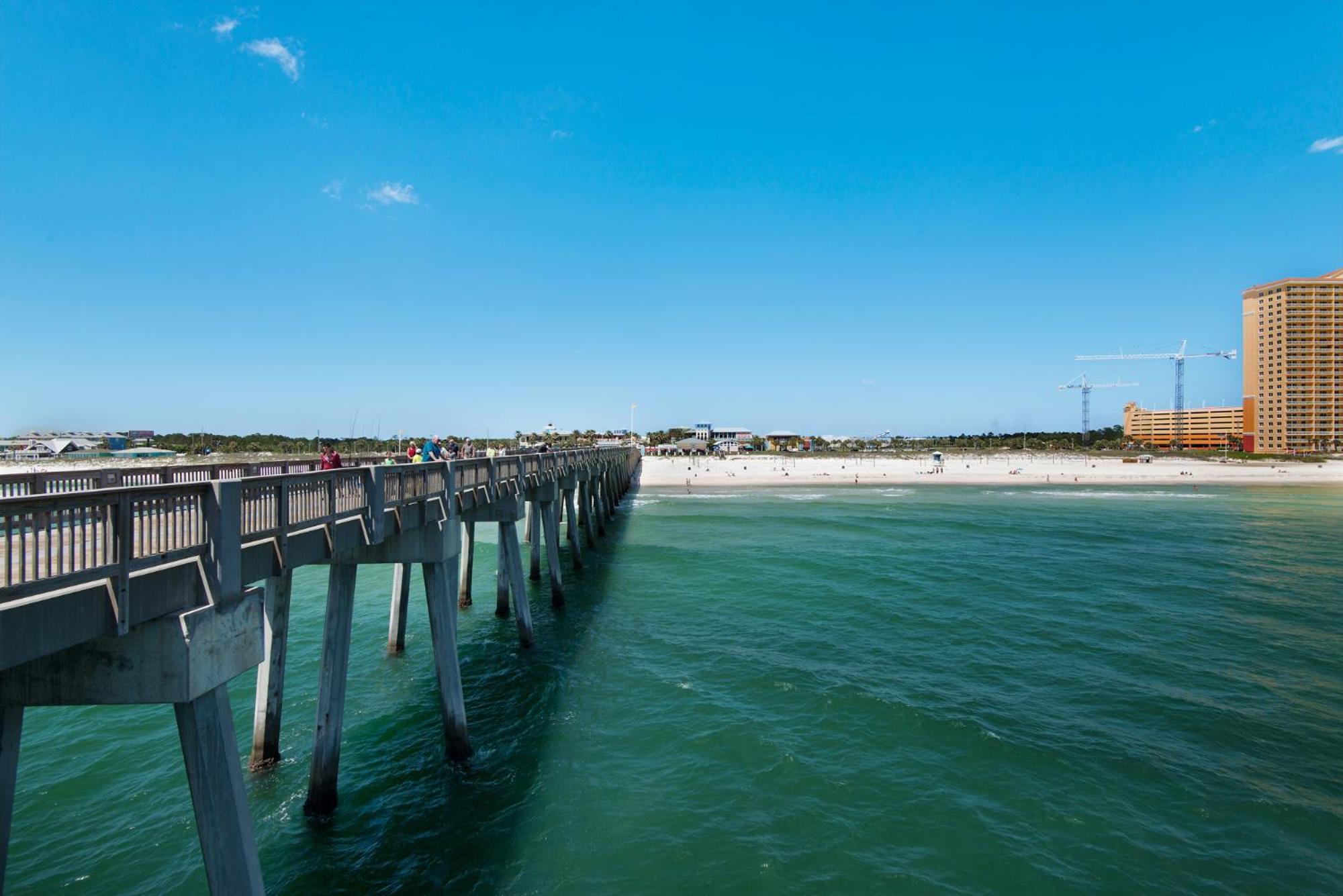Rooftop Views Of The Gulf! 1800 Square Foot Private Rooftop Terrace! *