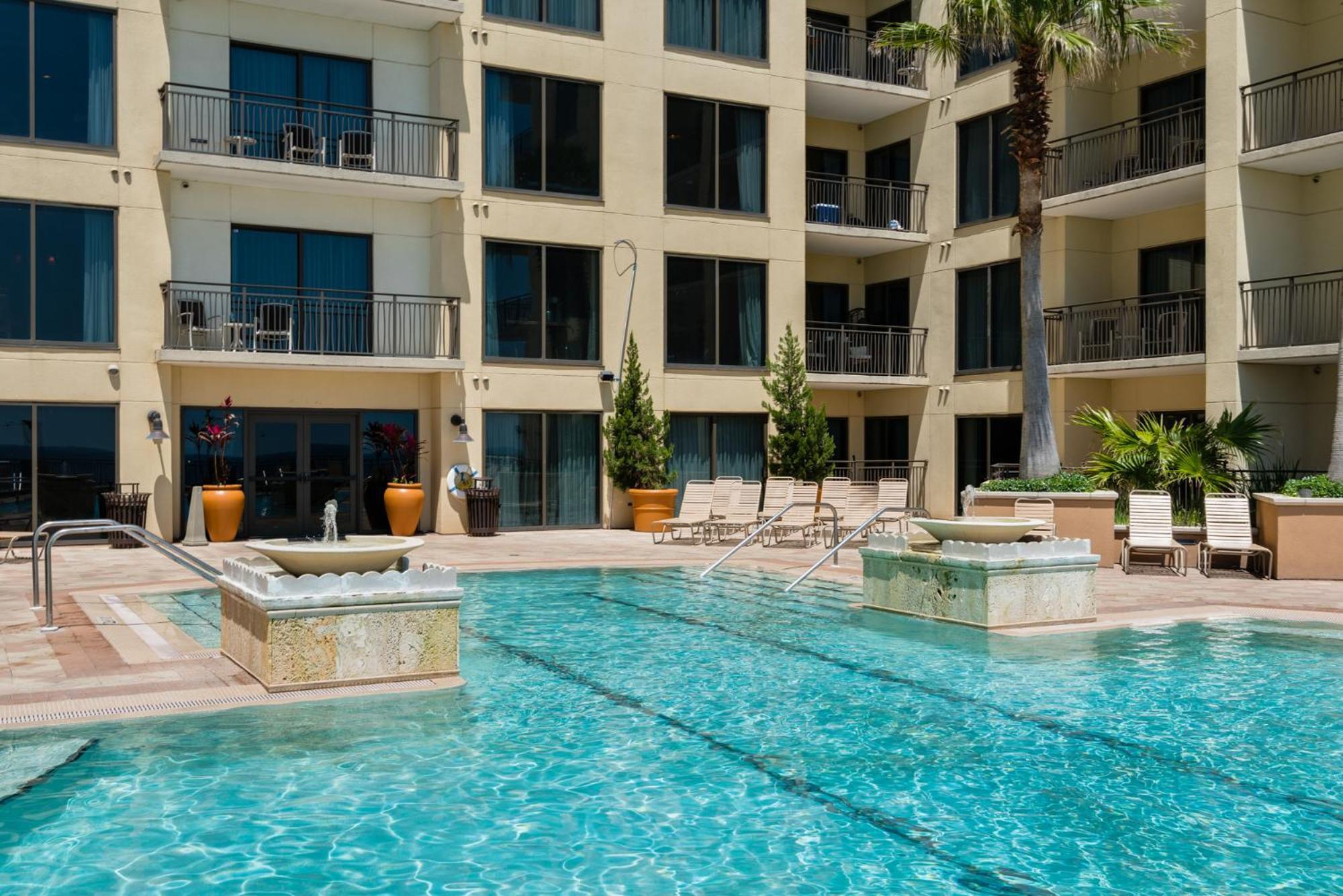 Rooftop Views Of The Gulf! 1800 Square Foot Private Rooftop Terrace! Holiday home *